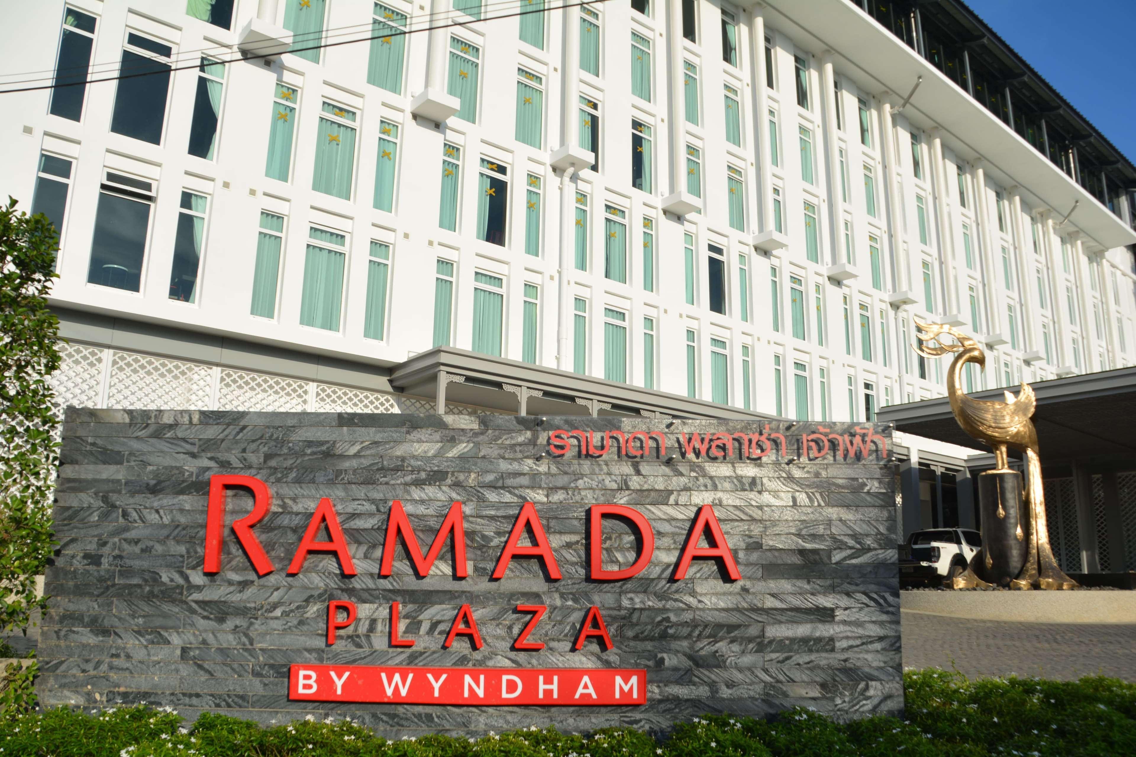 Hotel Ramada Plaza By Wyndham Chao Fah Phuket Exterior foto